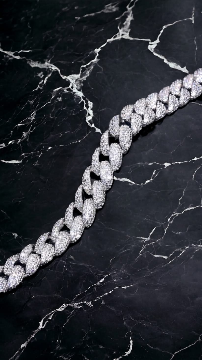 VVS Mossanite link bracelet GRA certified